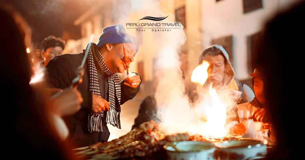 Anticuchos fumegantes em Cusco