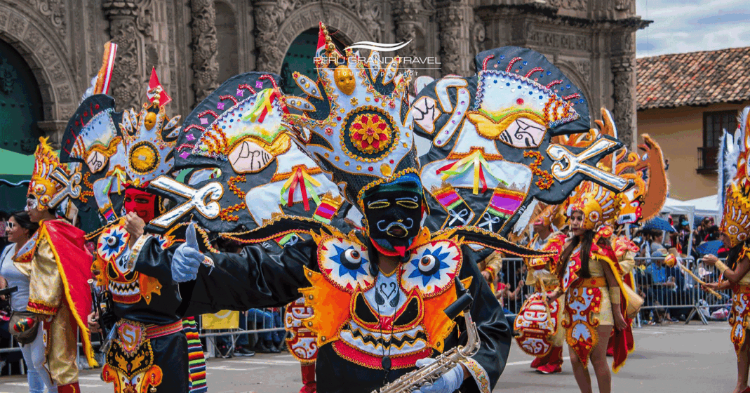 Carnaval em Cajamarca, festividades no Peru, festas em Cajamarca, celebração de fevereiro, dançarinos no carnaval de Cajamarca, Festivais no Perú