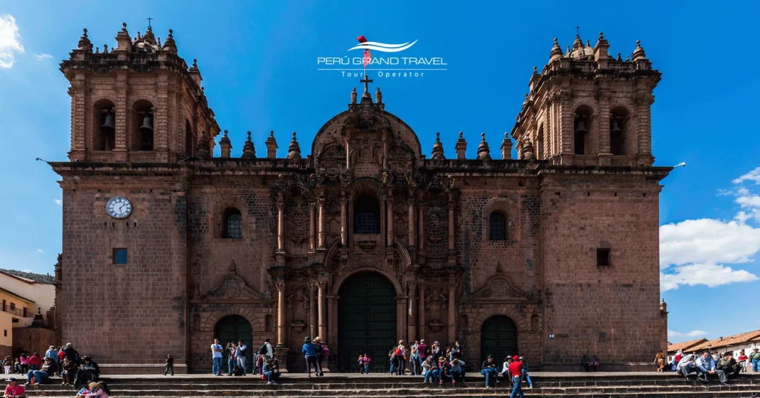 Catedral da Plaza de Armas do Peru, igrejas de Cusco, igrejas do Peru, igrejas que você deve visitar no Peru