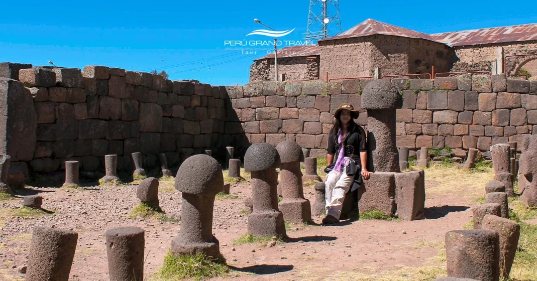 Detalhe das esculturas em pedra em Inca Uyo.