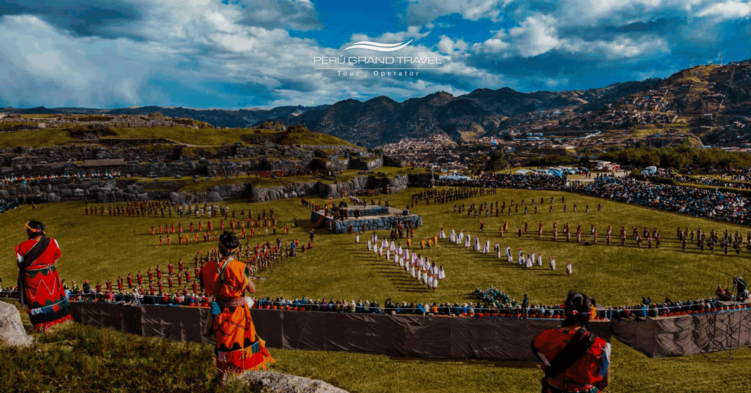 Inti Raymi, Festival do Sol, junho, Cusco, festividades em Cusco, festividades no Peru, reconstituição teatral de Inti Raymi, dançarinos,Festivais no Perú