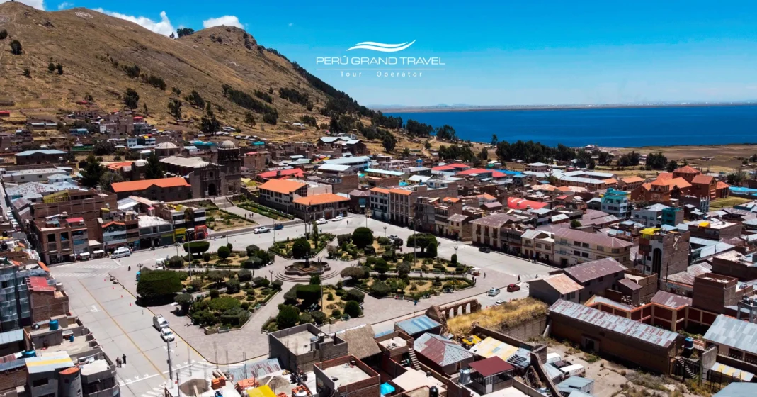 Praça Central de Juli Puno