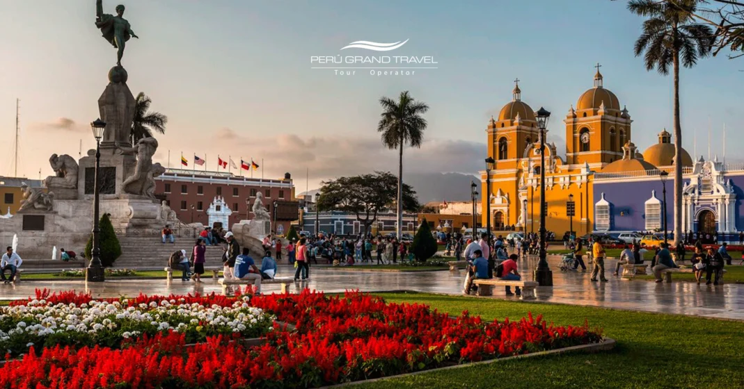 Praça de Trujillo, Trujillo colonial, Peru, Trujillo, cidade de Trujillo, praça central de Trujillo