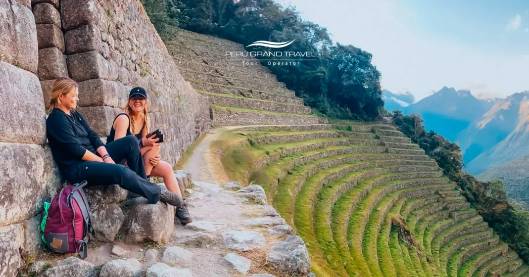 Terraços incas de Wiñay Wayna na Trilha Inca rumo a Machu Picchu