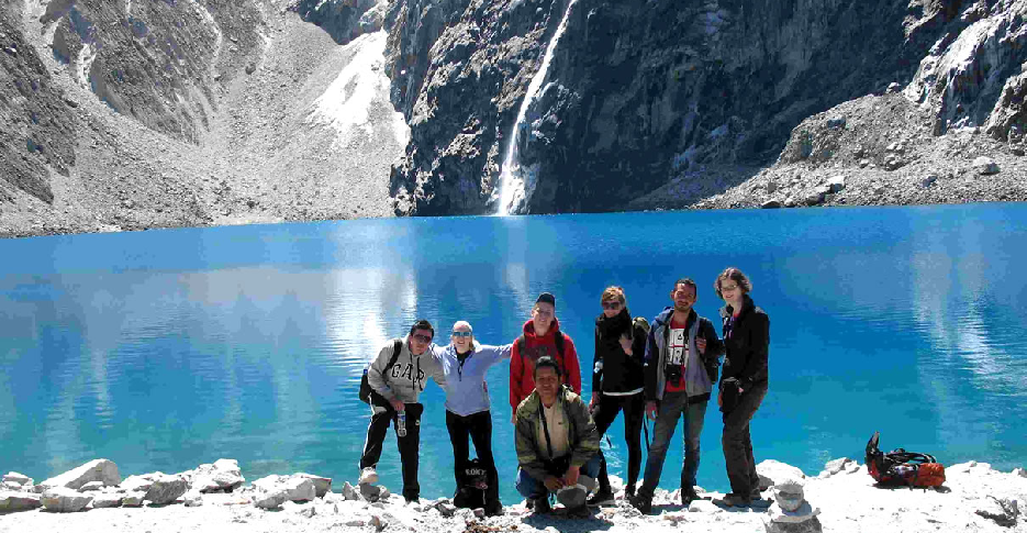lagoa-paron-em-ancash-peru -