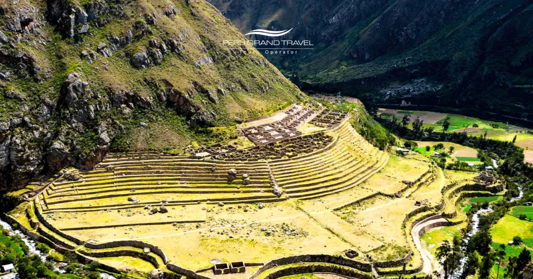 llactapata-sendero-del-Camino-Inca-clássico