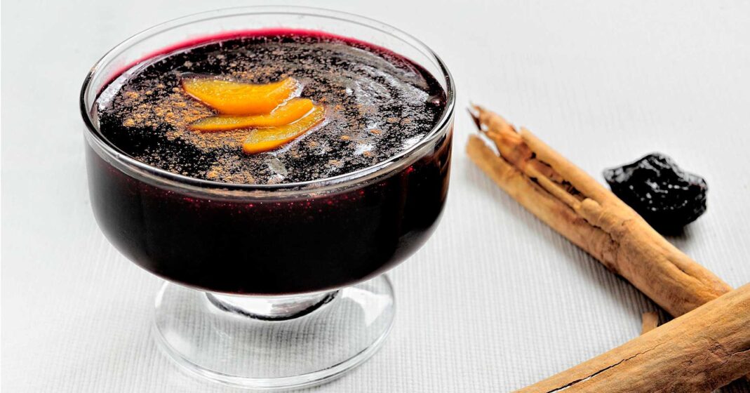 comida de rua peruana - mazamorra morada doce peruano