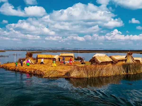 Ilhas Uros no Lago Titicaca