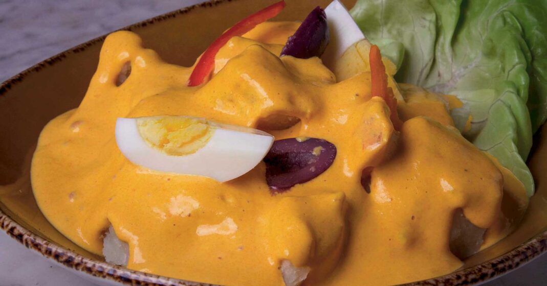 comida de rua peruana - papa á huancaina