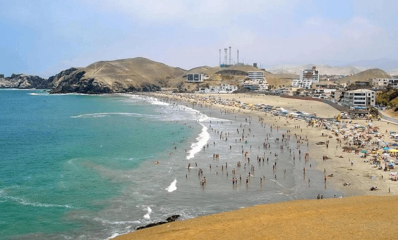 Praia el Silencio, Lima