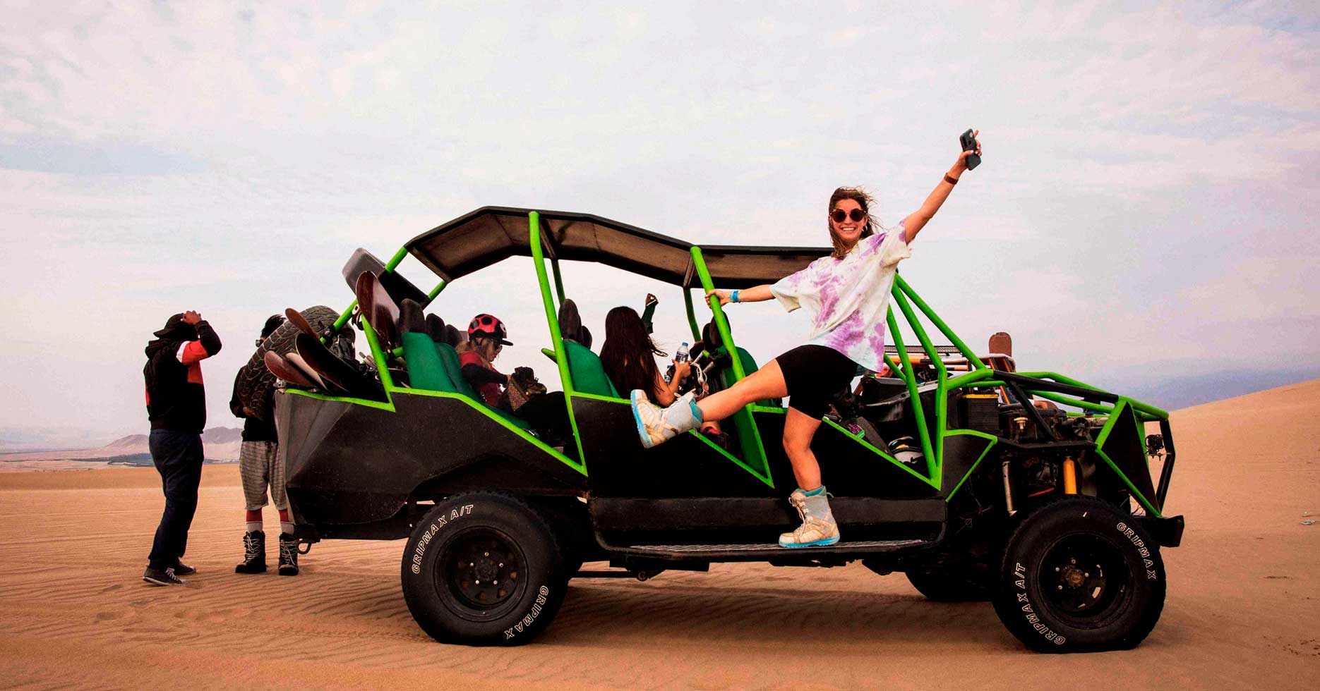 Experiência de buggy no Oasis Peru Huacachina